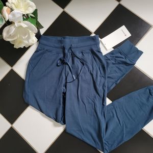 Lululemon Ready To Rulu. Gorgeous Night Diver